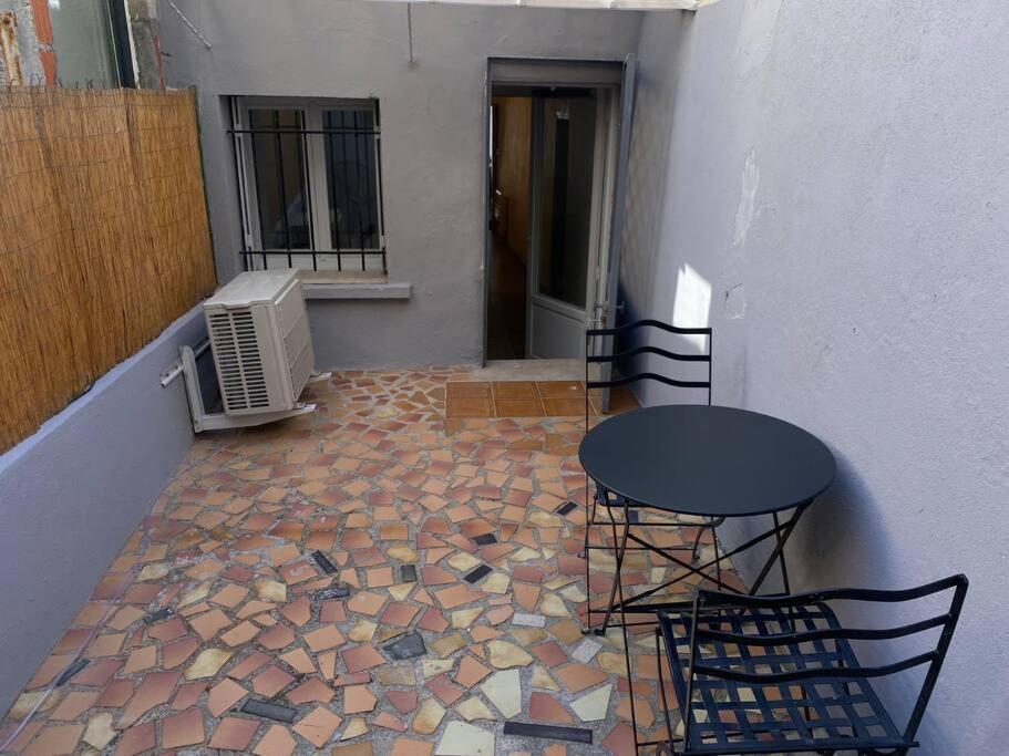 Superbe Appartement Climatise Avec Patio มงต์เปอลิเยร์ ภายนอก รูปภาพ