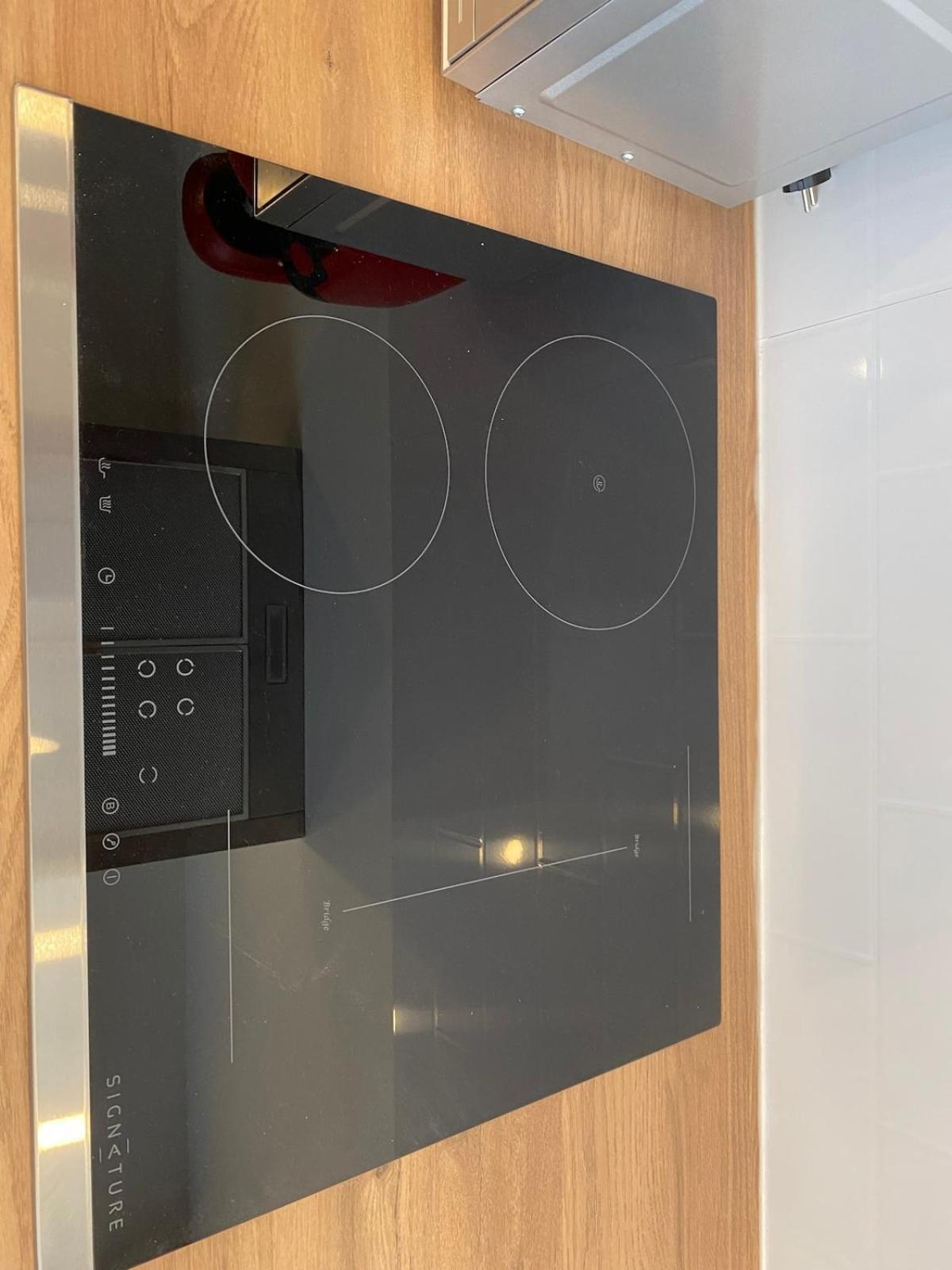 Superbe Appartement Climatise Avec Patio มงต์เปอลิเยร์ ภายนอก รูปภาพ