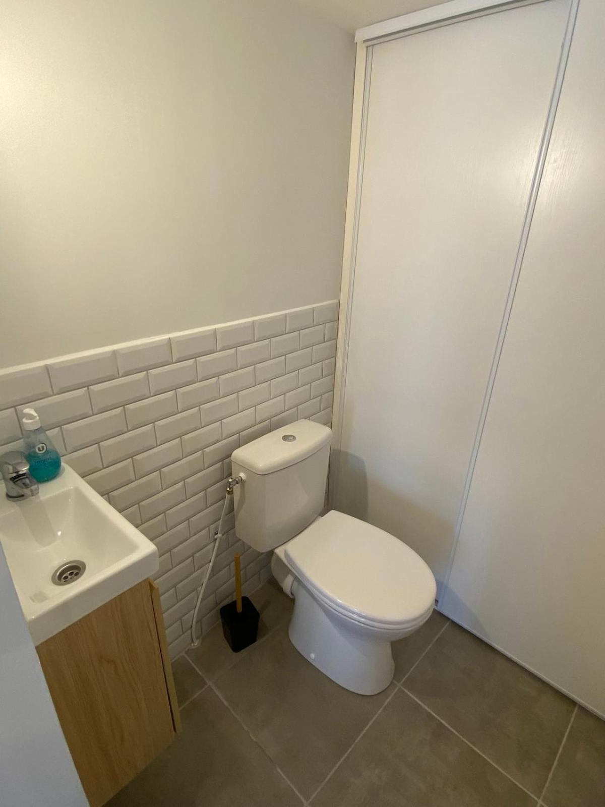 Superbe Appartement Climatise Avec Patio มงต์เปอลิเยร์ ภายนอก รูปภาพ